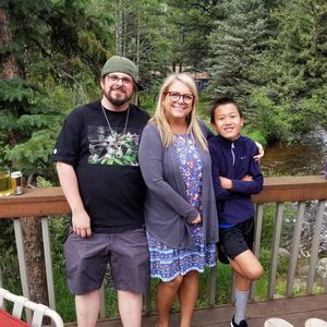 Meet your Posher, Laura